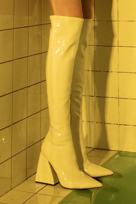 Jeffrey Campbell appelleert NDHB815 laarzen van knie tot dij wit patent vrouwen